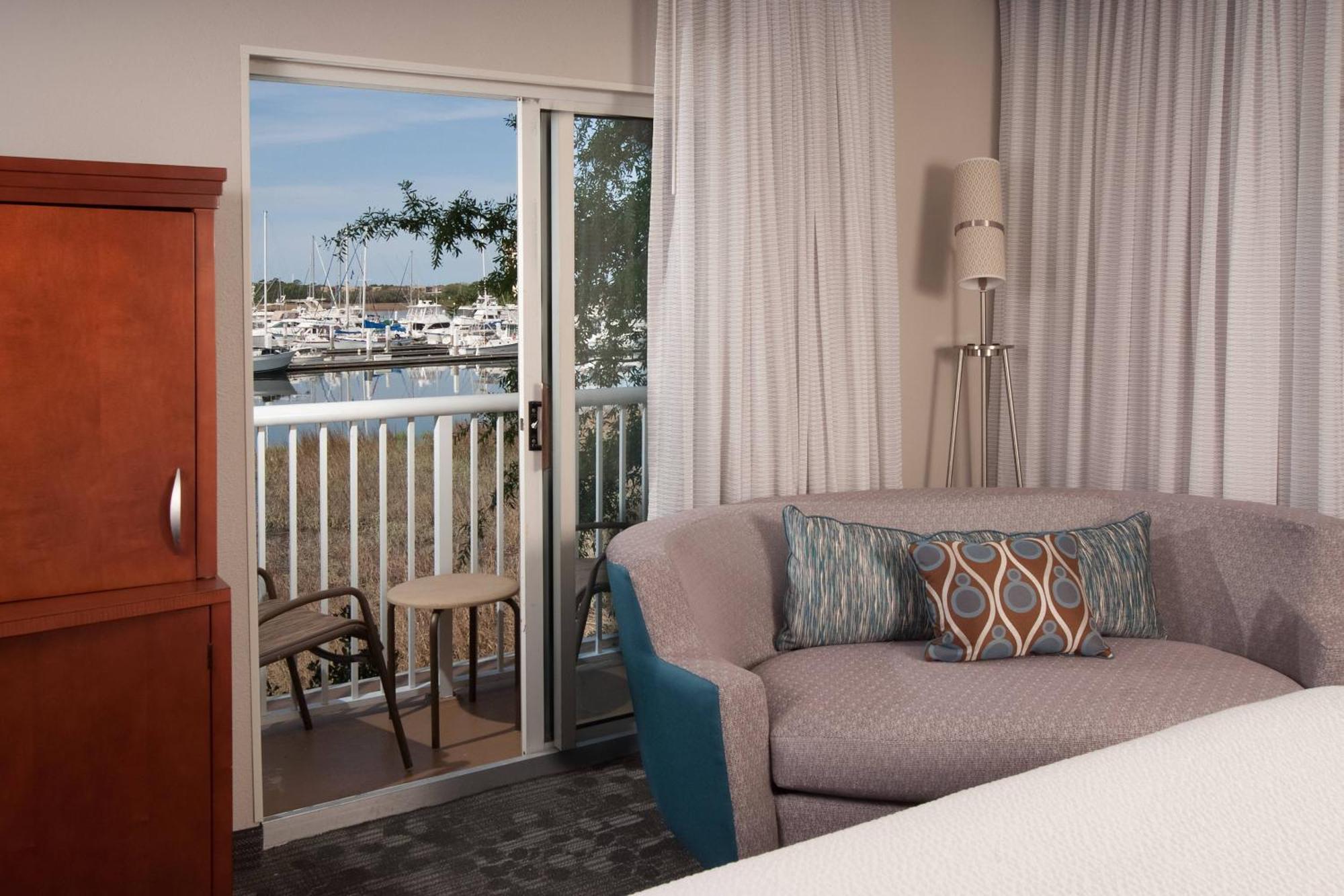Courtyard Charleston Waterfront Hotel Eksteriør billede