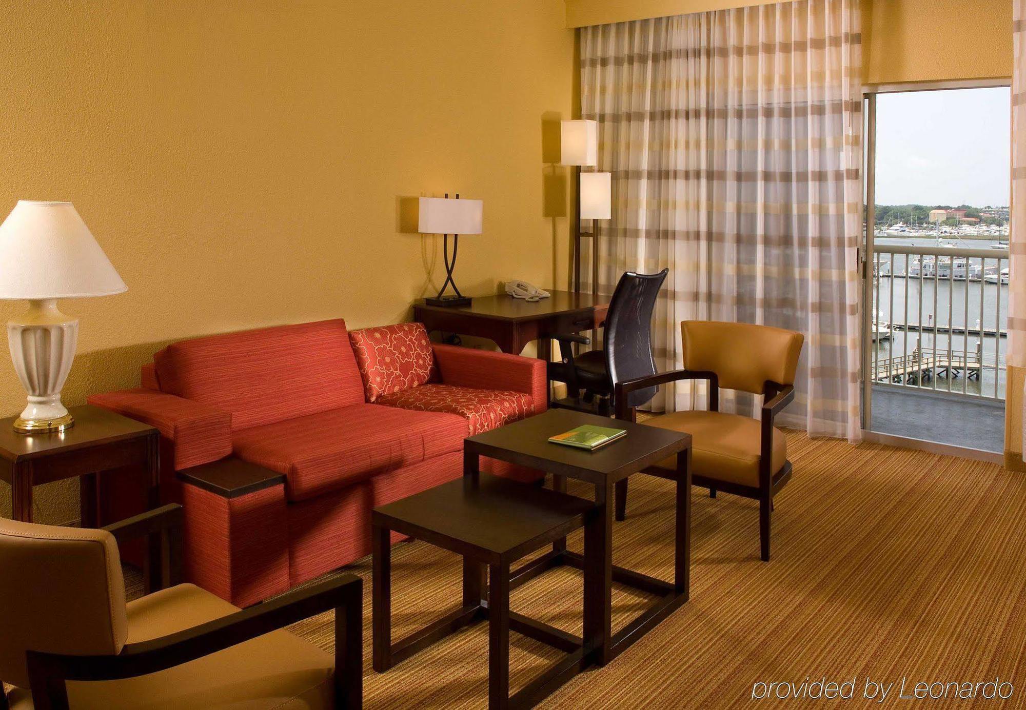 Courtyard Charleston Waterfront Hotel Eksteriør billede