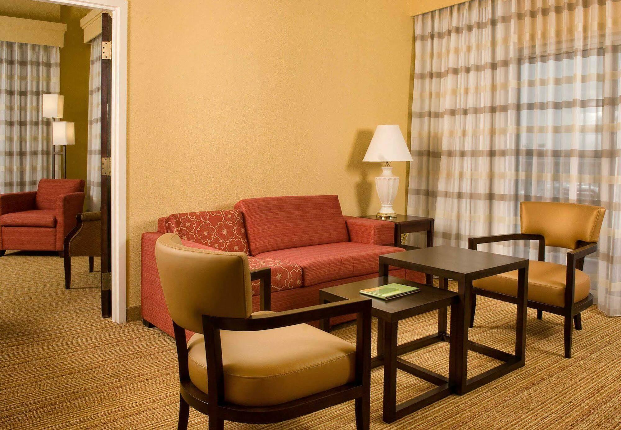 Courtyard Charleston Waterfront Hotel Eksteriør billede
